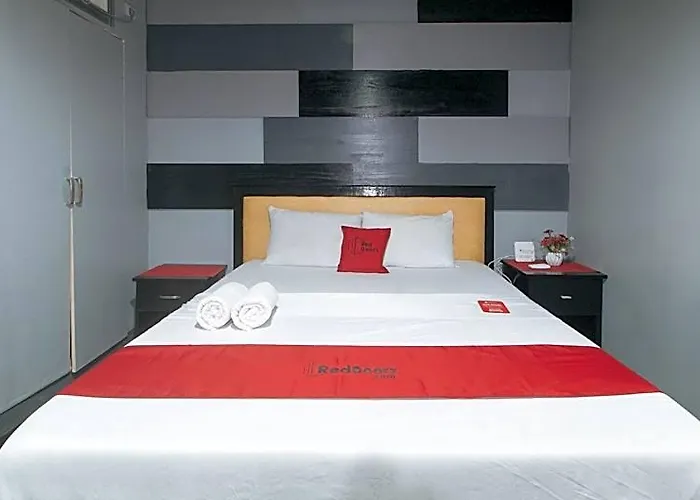 Reddoorz At Tjmg By Bel Air Polaris Makati